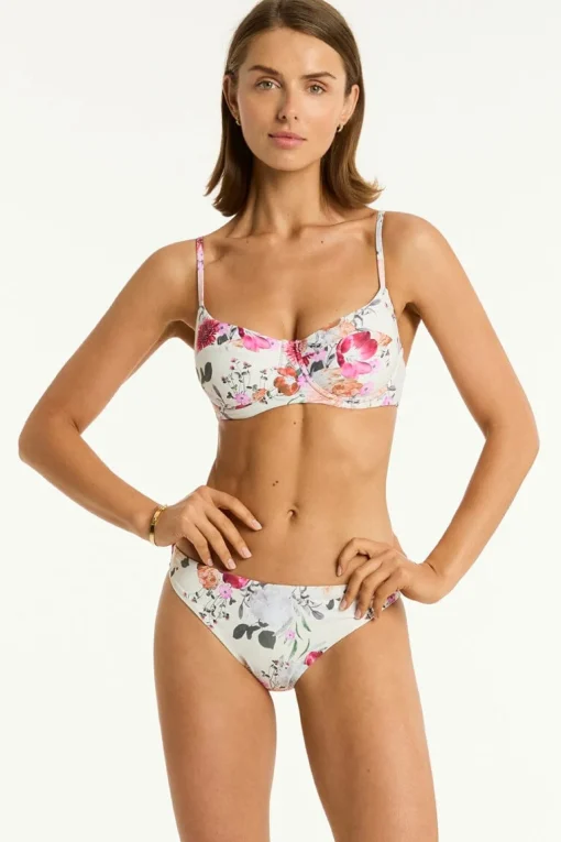 Belle Regular Cheeky Pant