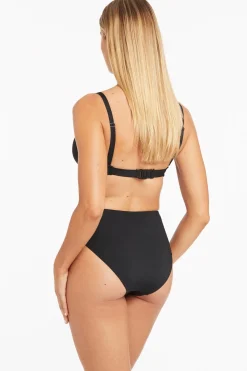 Essentials Twist Front DD/E Cup Bra
