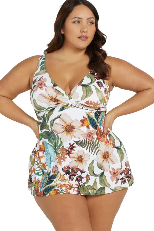 Into the Saltu Delacroix Swimdress