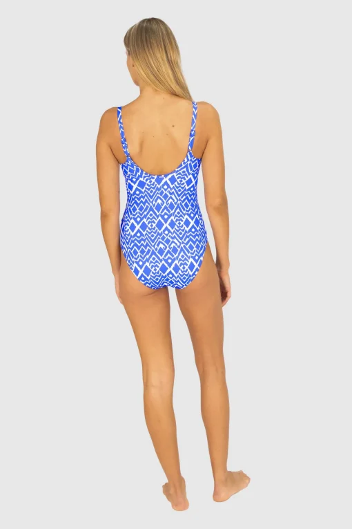 La Selva D-E One Piece