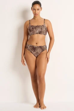 Romeo Mid Rise Ruched Pant