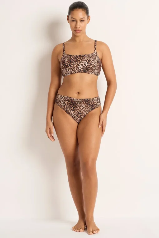 Romeo Mid Rise Ruched Pant