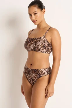 Romeo Mid Rise Ruched Pant